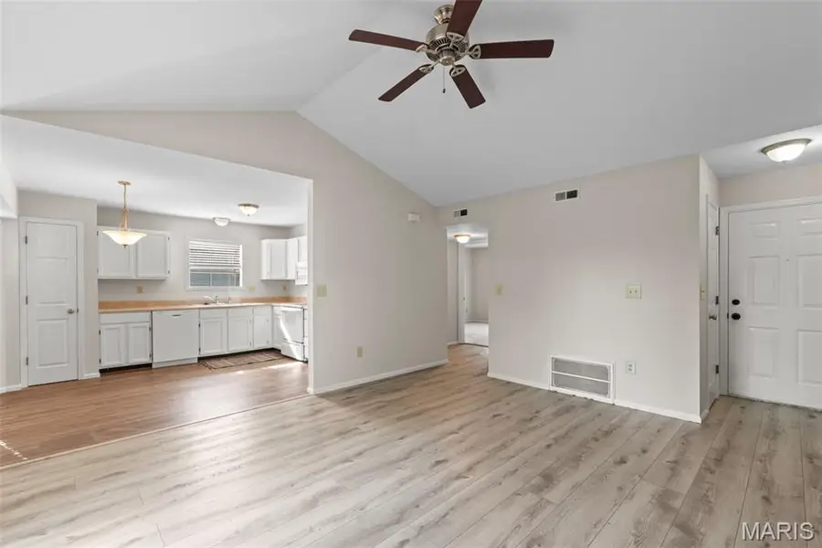 160 Old Buggy Ct Court #D, Saint Peters, MO 63304 - Image #3