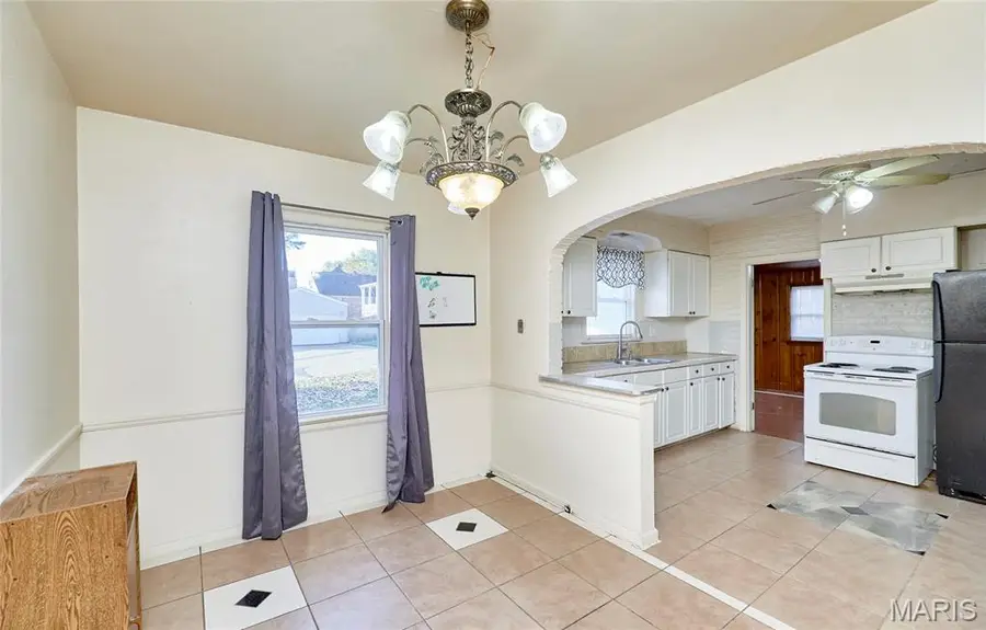 509 Royal Avenue, Ferguson, MO 63135 - Image #2