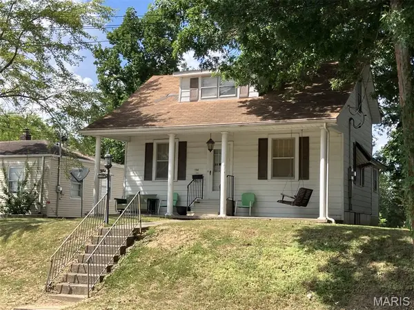 1742 Dunklin Street, Cape Girardeau, MO 63701