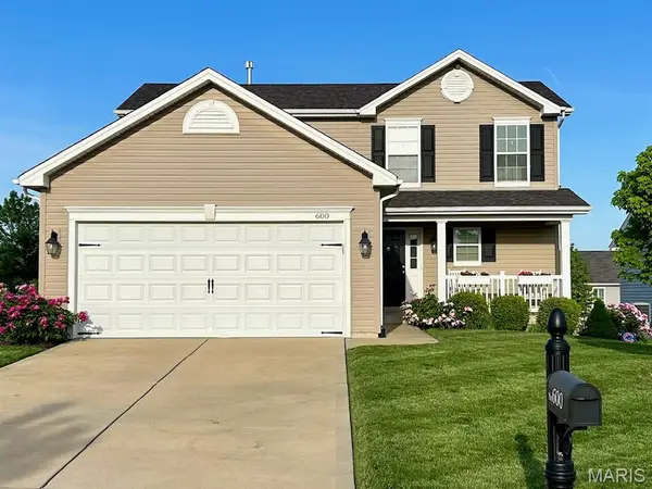 600 Lazy River Court, O'Fallon, MO 63366