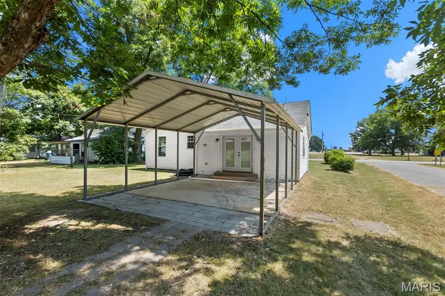 406 S Walker Avenue, Gideon, MO 63848 - Image #3