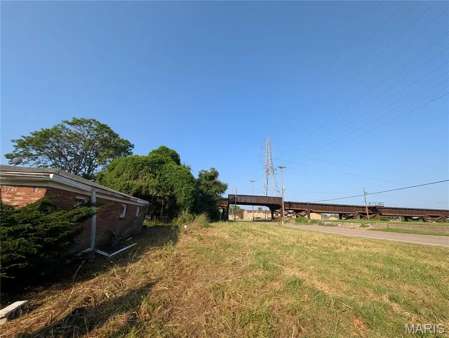 1902 Baker Avenue, East Saint Louis, IL 62207 - Image #2