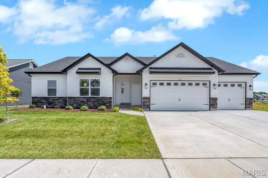 212 Woodhurst Drive, Wentzville, MO 63385 - Image #2