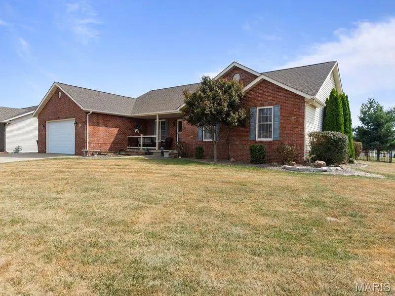 304 Torrington Lane, Freeburg, IL 62243 - Image #2