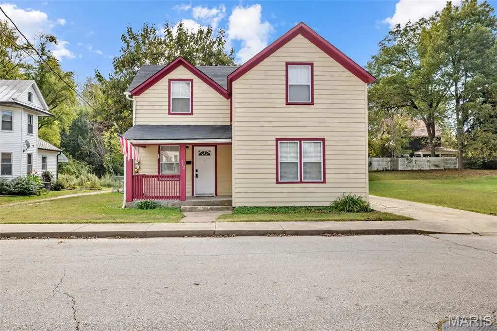 242 La Haye, Ste Genevieve, MO 63670 - Image #1