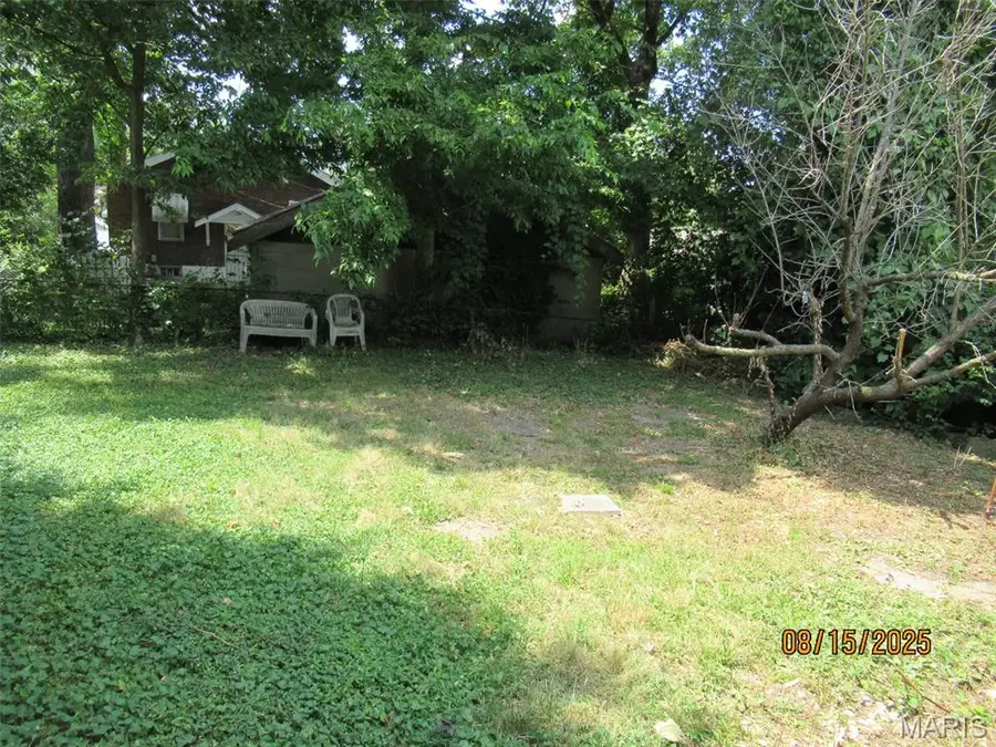 3207 Elsworth Place, Saint Louis, MO 63121 - Image #2