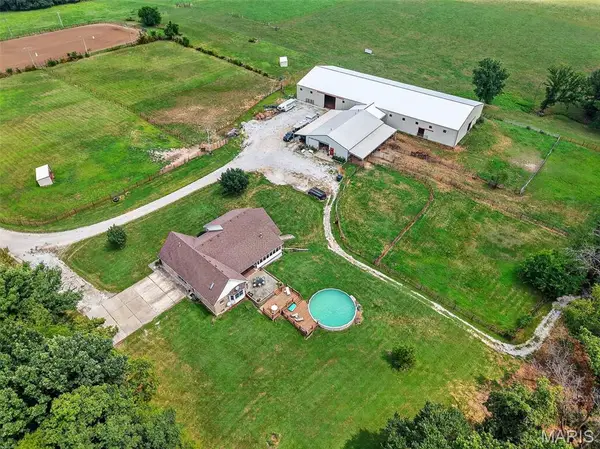 16400 Pleasant Hill Road, Wright City, MO 63390