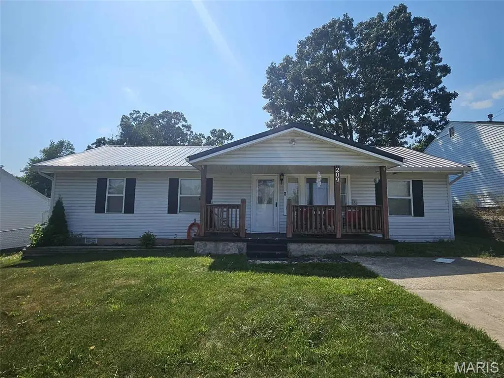 209 N Waller Street, Crocker, MO 65452 - Image #1