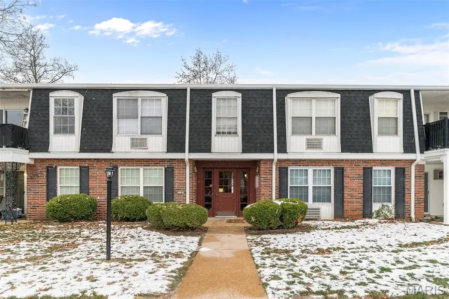 1745 Herault Place #B, Saint Louis, MO 63125 - Image #2