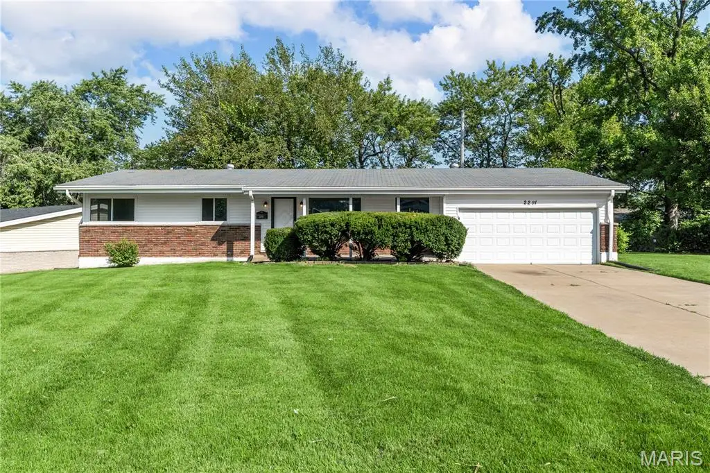 2291 Heritage Drive, Saint Louis, MO 63136 - Image #1