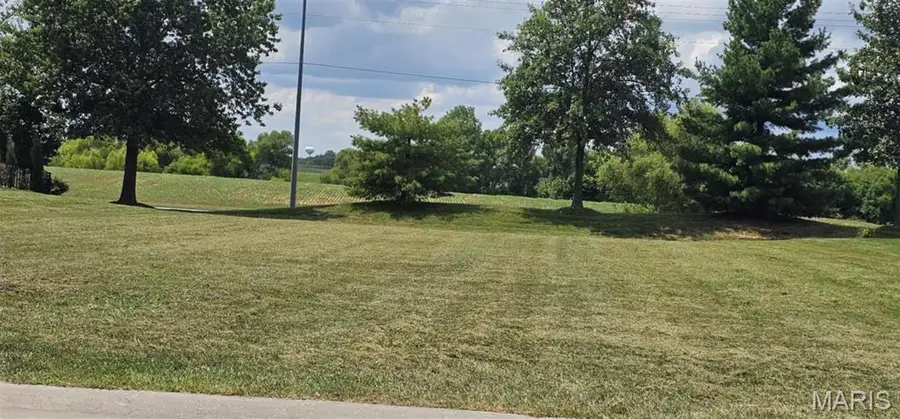 3609 S Arbor Lake Drive, Edwardsville, IL 62025 - Image #2