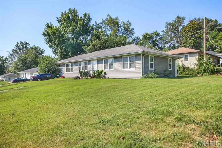 2568 Dorwood Drive, Saint Louis, MO 63136 - Image #2