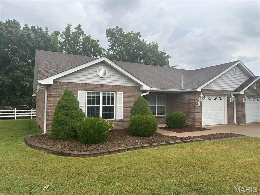 530 Ashbrook Drive #18, Farmington, MO 63640 - Image #2