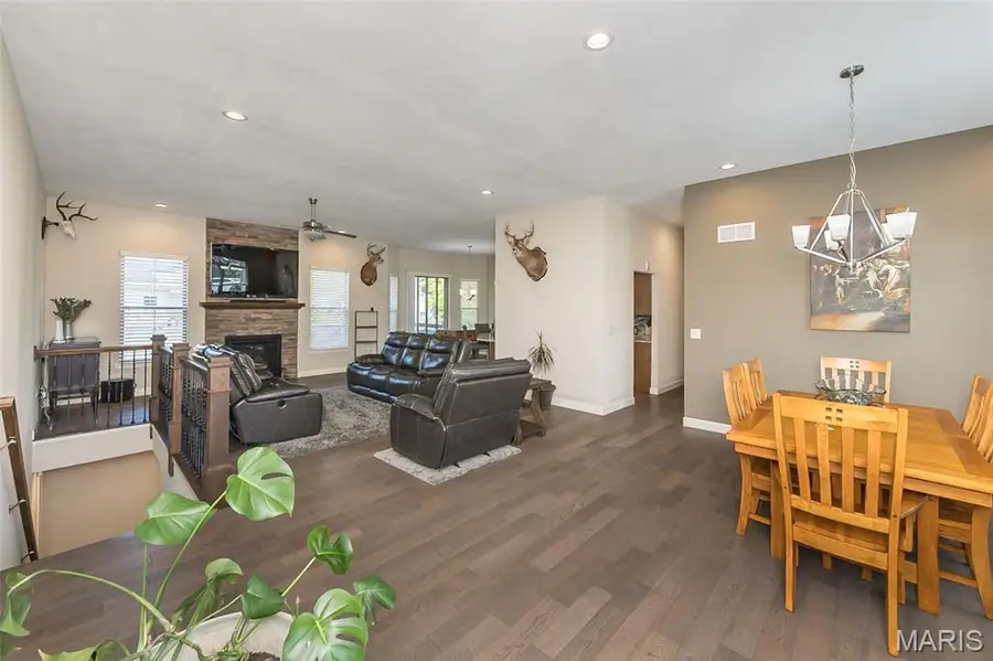 113 Stonebridge Crossing Drive, Maryville, IL 62062 - Image #3