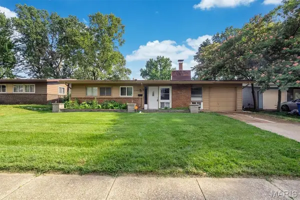 2340 Saint Catherine Street, St Louis, MO 63033