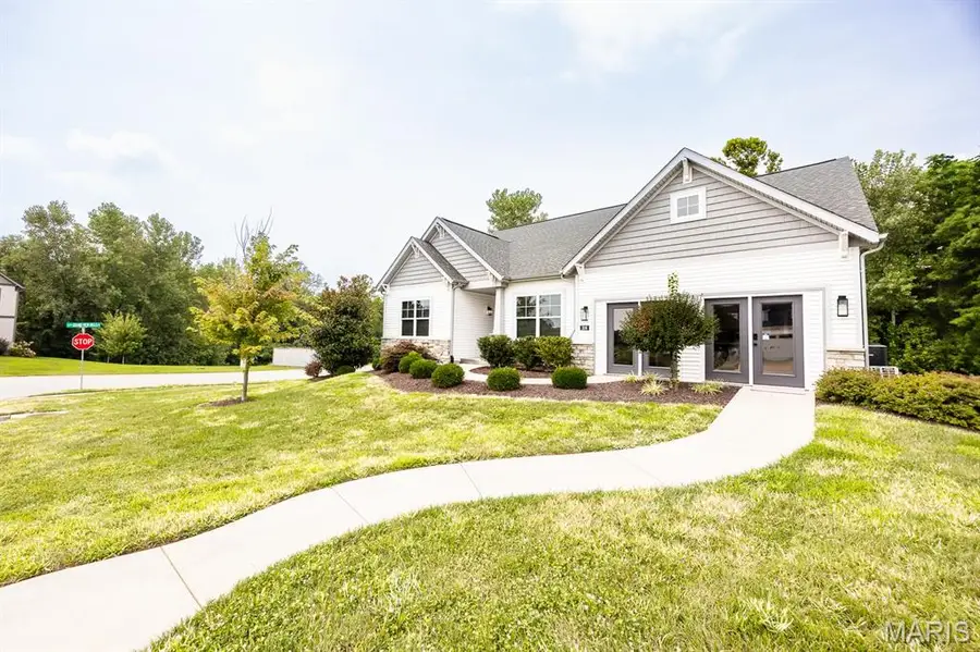 206 Grand Rapids Lane, Wood River, IL 62024 - Image #2