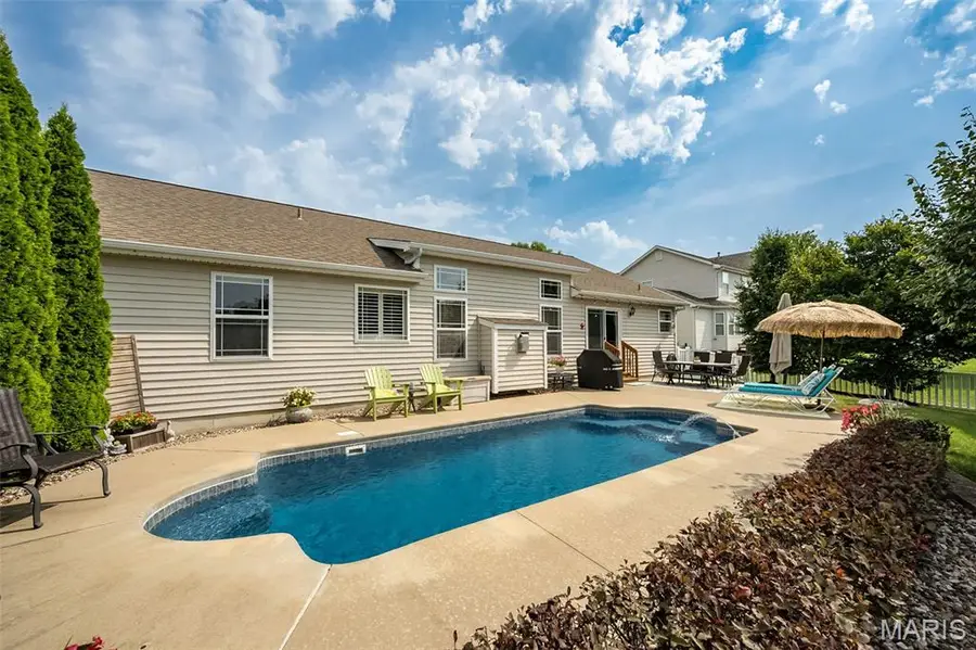 1070 Dardenne Woods Drive, Dardenne Prairie, MO 63368 - Image #2