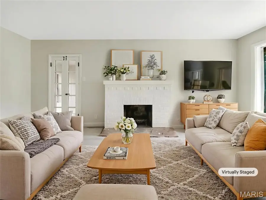 4127 Burnett Avenue, Saint Louis, MO 63125 - Image #3