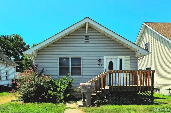 726 Rice Street, Wood River, IL 62095