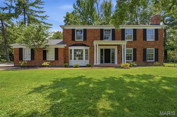 51 Brook Mill Lane, Town and Country, MO 63017