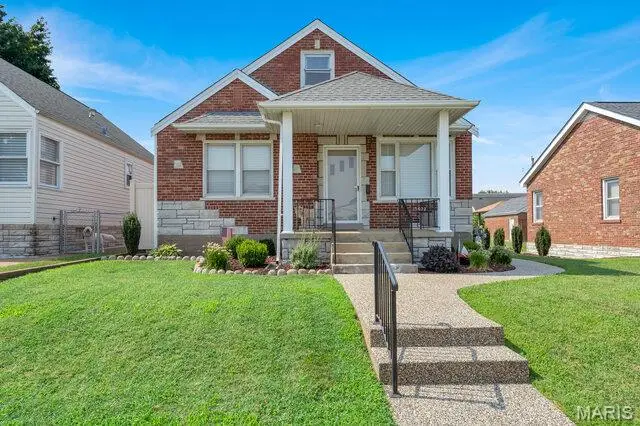 5632 Bischoff Avenue, Saint Louis, MO 63110 - #1