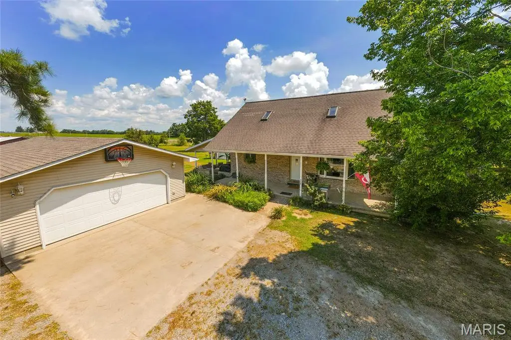 950 Cook Rd, Eldorado, IL 62930 - Image #1