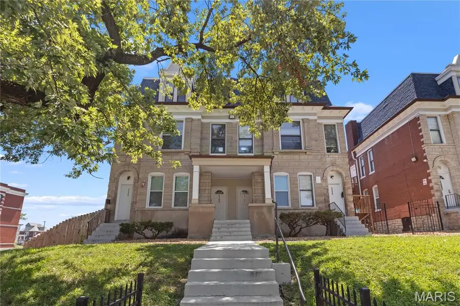 5300 Maple Avenue, Saint Louis, MO 63112 - Image #2