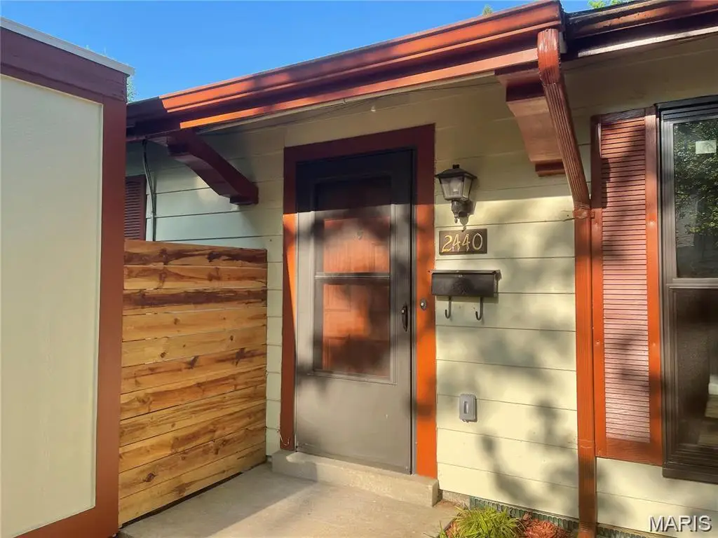 2440 Forest Shadows Drive, Saint Louis, MO 63136 - Image #1