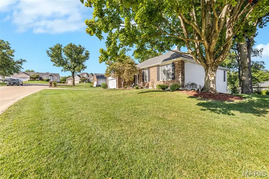 15 Eagles Way Lane, Lake Saint Louis, MO 63367 - Image #3