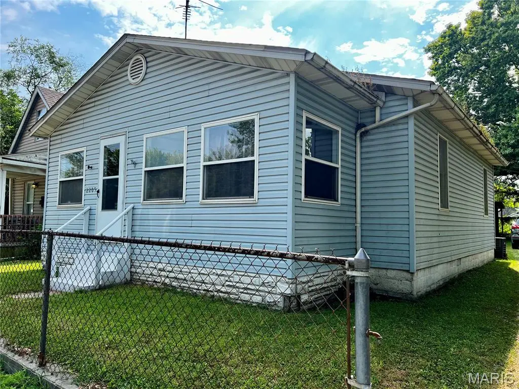 2205 Ohio Avenue, Granite City, IL 62040 - Image #1