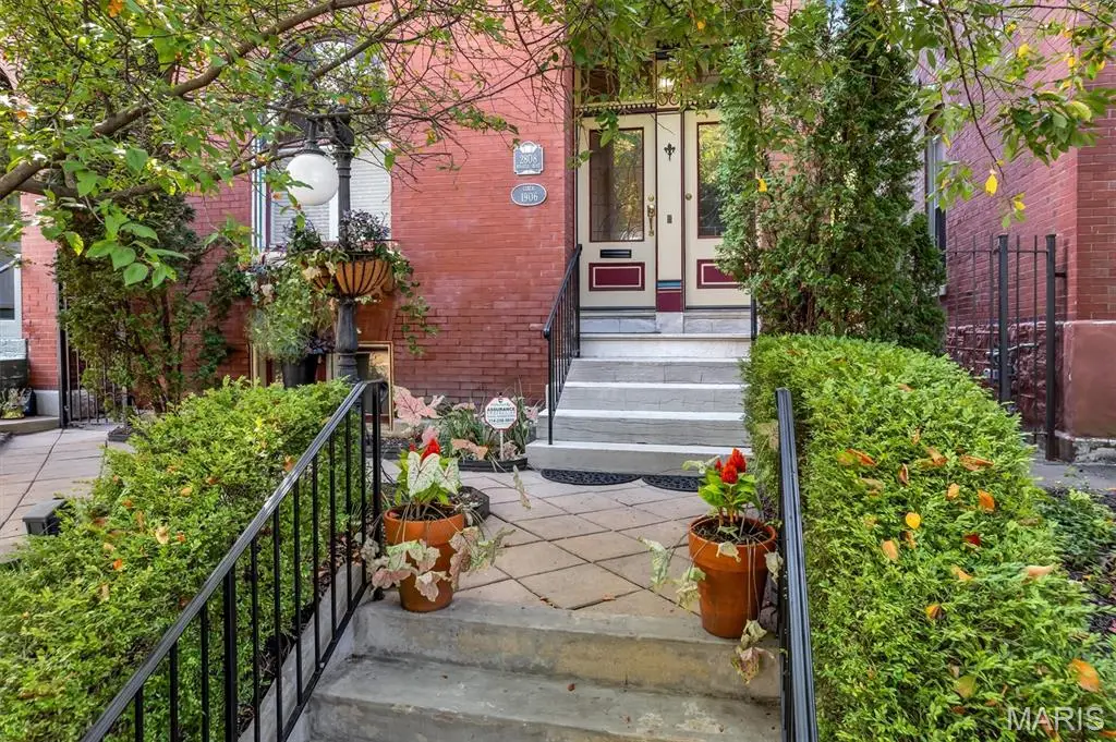 2808 Russell Boulevard, Saint Louis, MO 63104 - Image #1