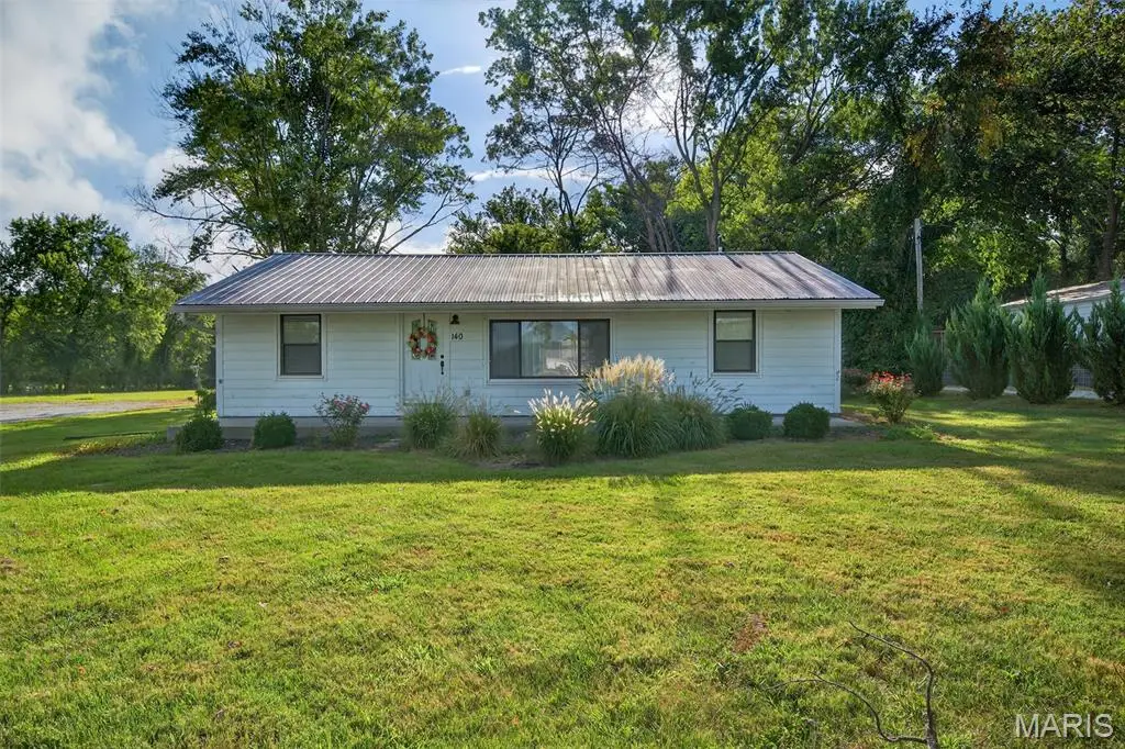 140 N Ethlyn Road, Winfield, MO 63389 - Image #1