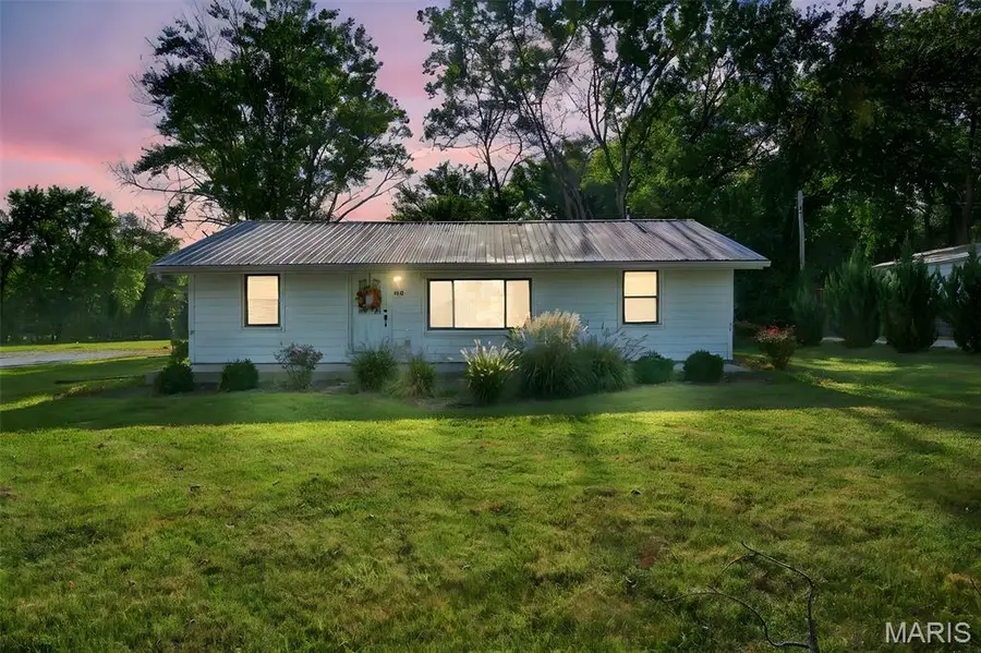 140 N Ethlyn Road, Winfield, MO 63389 - Image #2