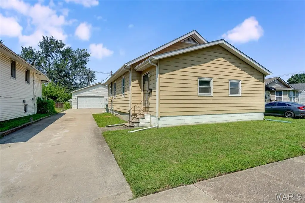 1041 Washington Avenue, Madison, IL 62060 - Image #1