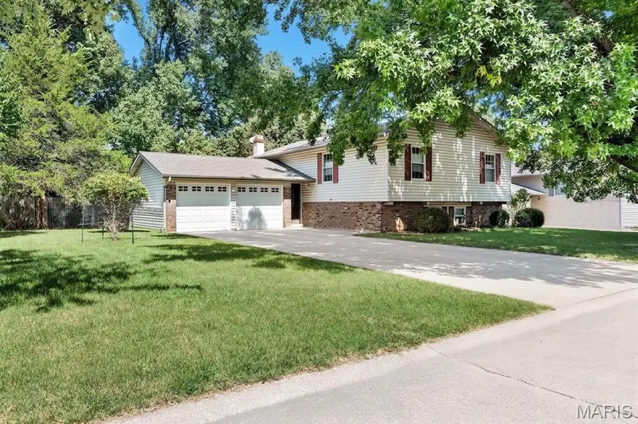 12177 Rain Hollow Court, Maryland Heights, MO 63043 - #2