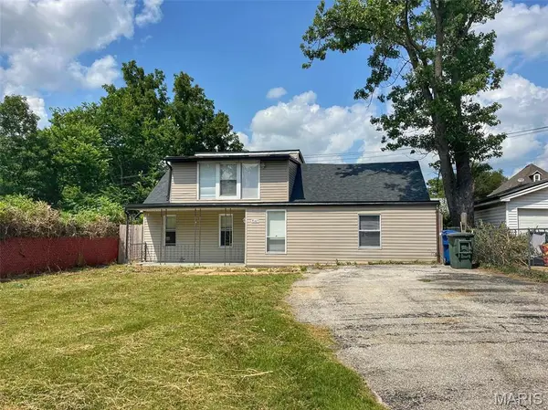 7047 Tholozan, St Louis, MO 63139