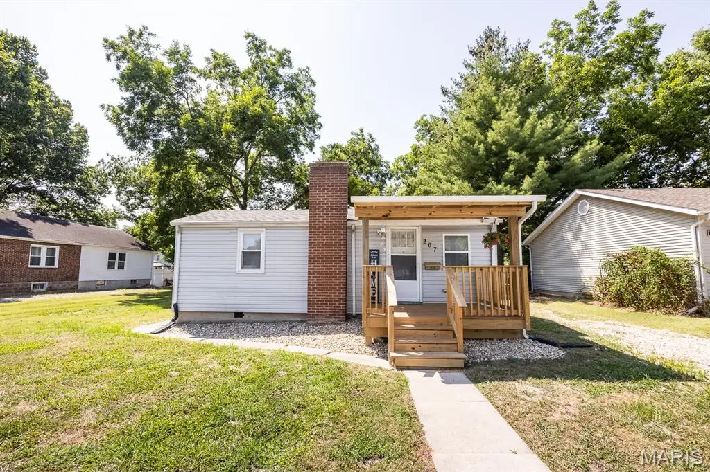 207 N Edison Street, Freeburg, IL 62243 - #1