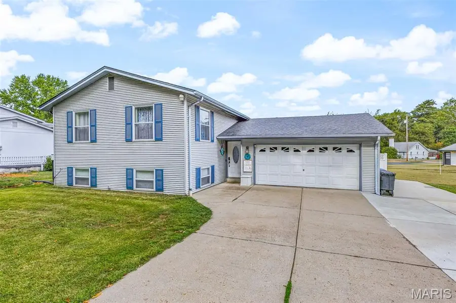 2005 Valley Drive, High Ridge, MO 63049 - Image #2