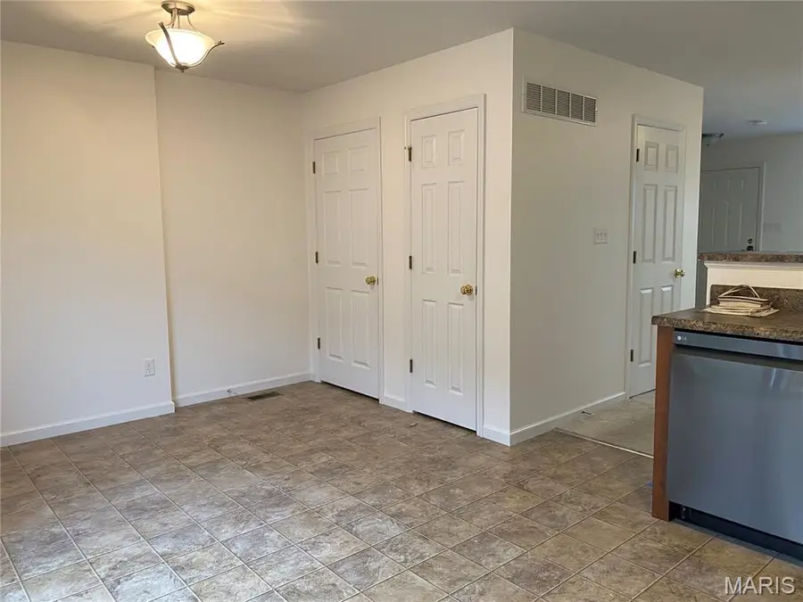 116 Willott Square Drive, Saint Peters, MO 63376 - Image #3