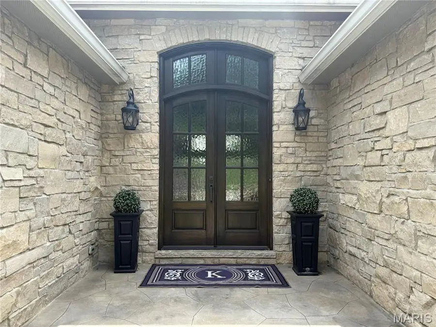 13226 Cozyhill Drive, Queeny, MO 63122 - Image #2