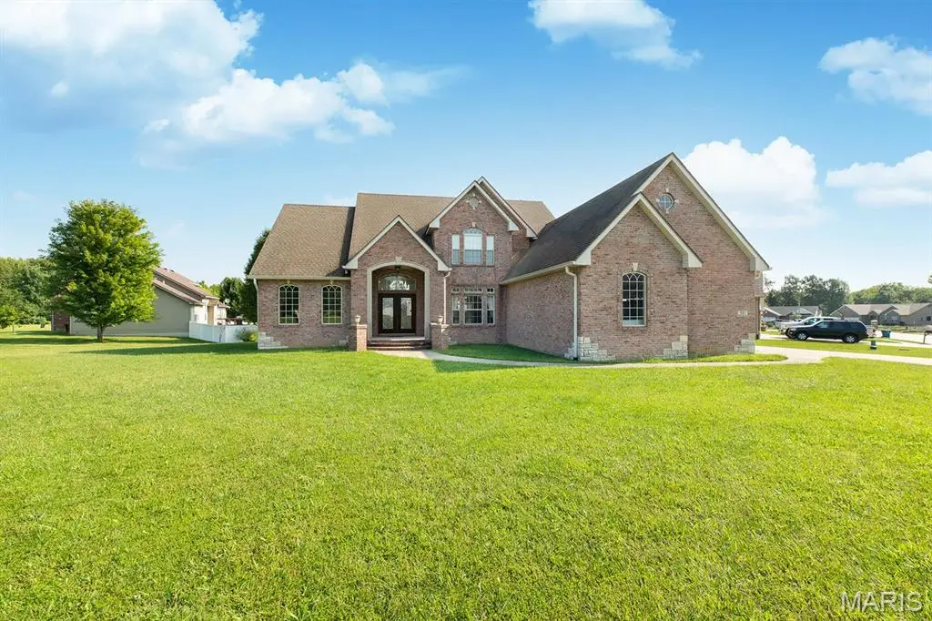 501 Glendale Drive, Troy, IL 62294 - Image #1