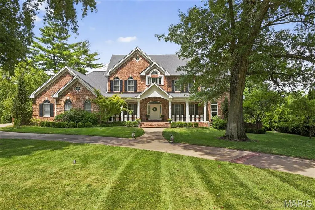 551 High Meadow Road, Frontenac, MO 63131 - Image #1