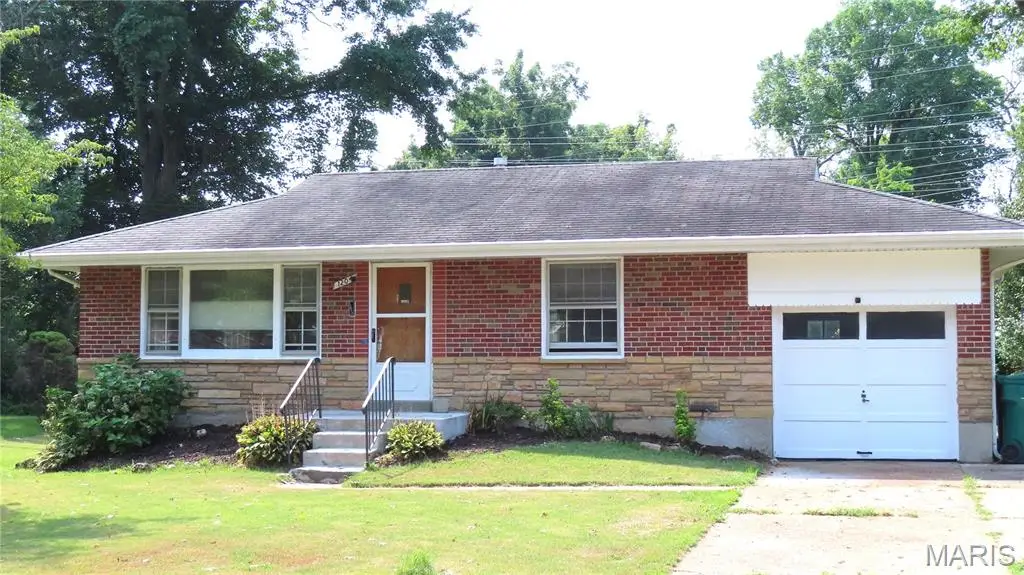 1204 Mead Drive, Saint Louis, MO 63137 - Image #1