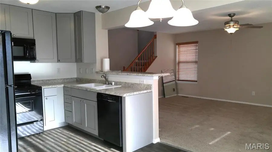 18 W Homefield Point Court, Ofallon, MO 63366 - Image #2