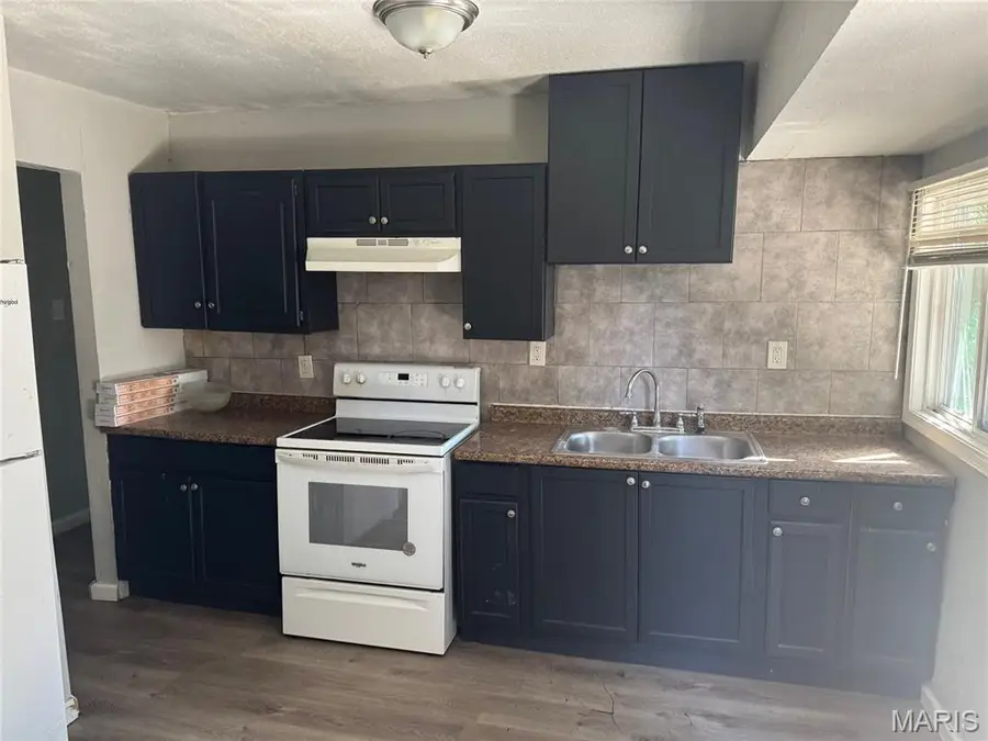 332 Banff Circle, Glasgow Village, MO 63137 - Image #2