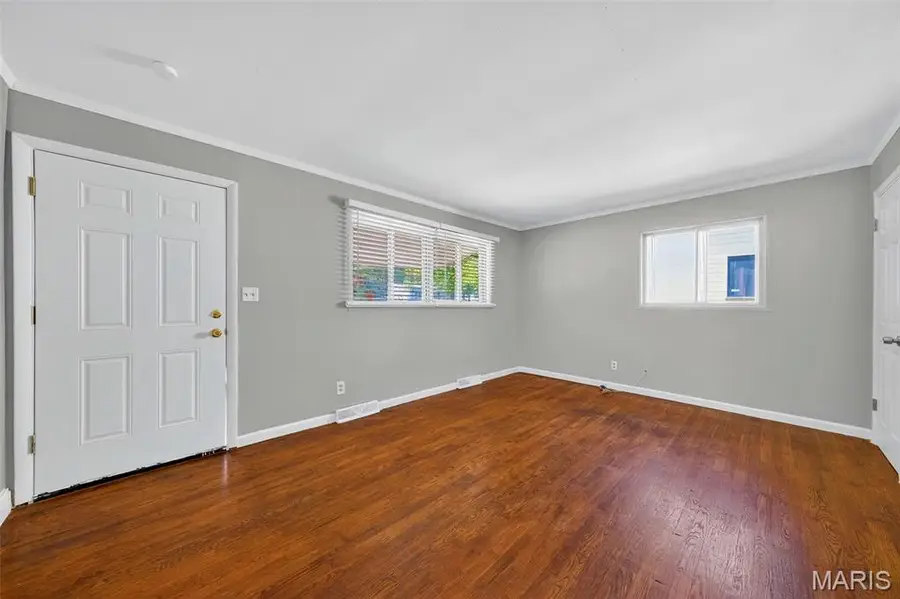 1201 Baron Avenue, Saint Ferdinand, MO 63138 - Image #3