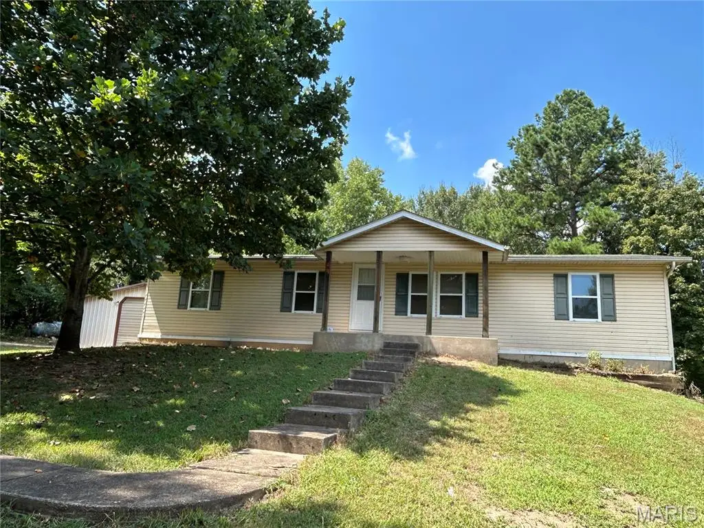 355 Red Fox Road, Saint Clair, MO 63077 - Image #1