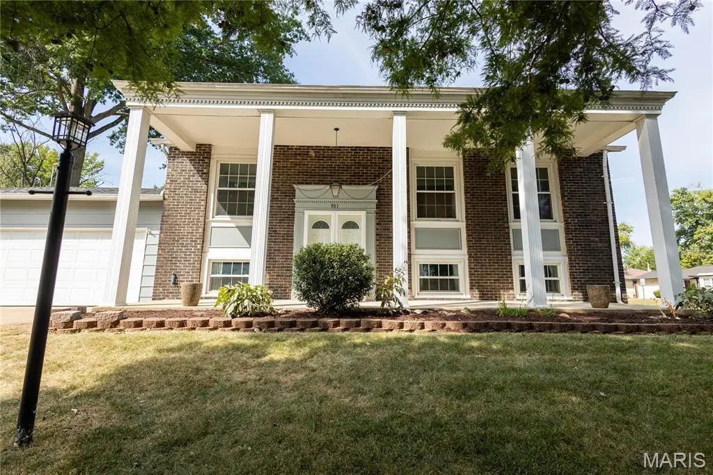 901 Torino Drive, Ballwin, MO 63021 - Image #1
