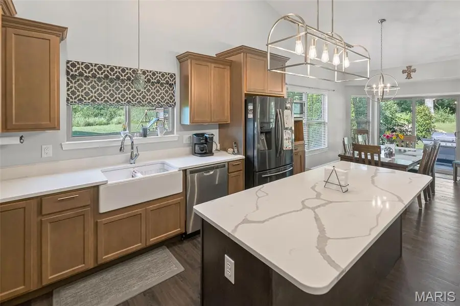 972 Half Moon Lane, Caseyville, IL 62232 - Image #2