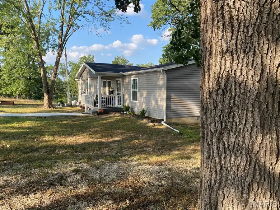 705 O Highway, Laurie, MO 65037 - Image #3